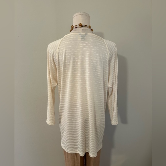 Ann Taylor Silky Top - Picture 4 of 7